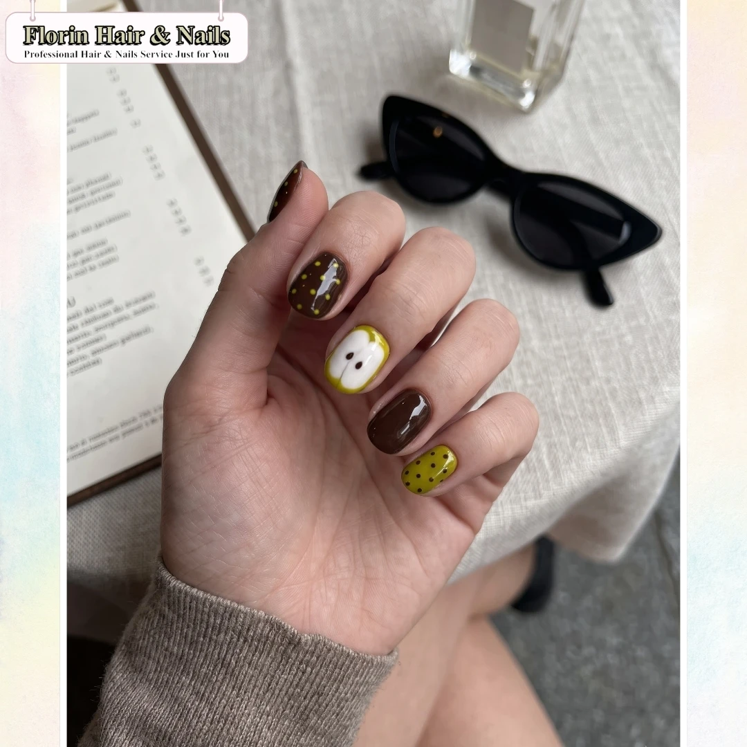 Nail September 03